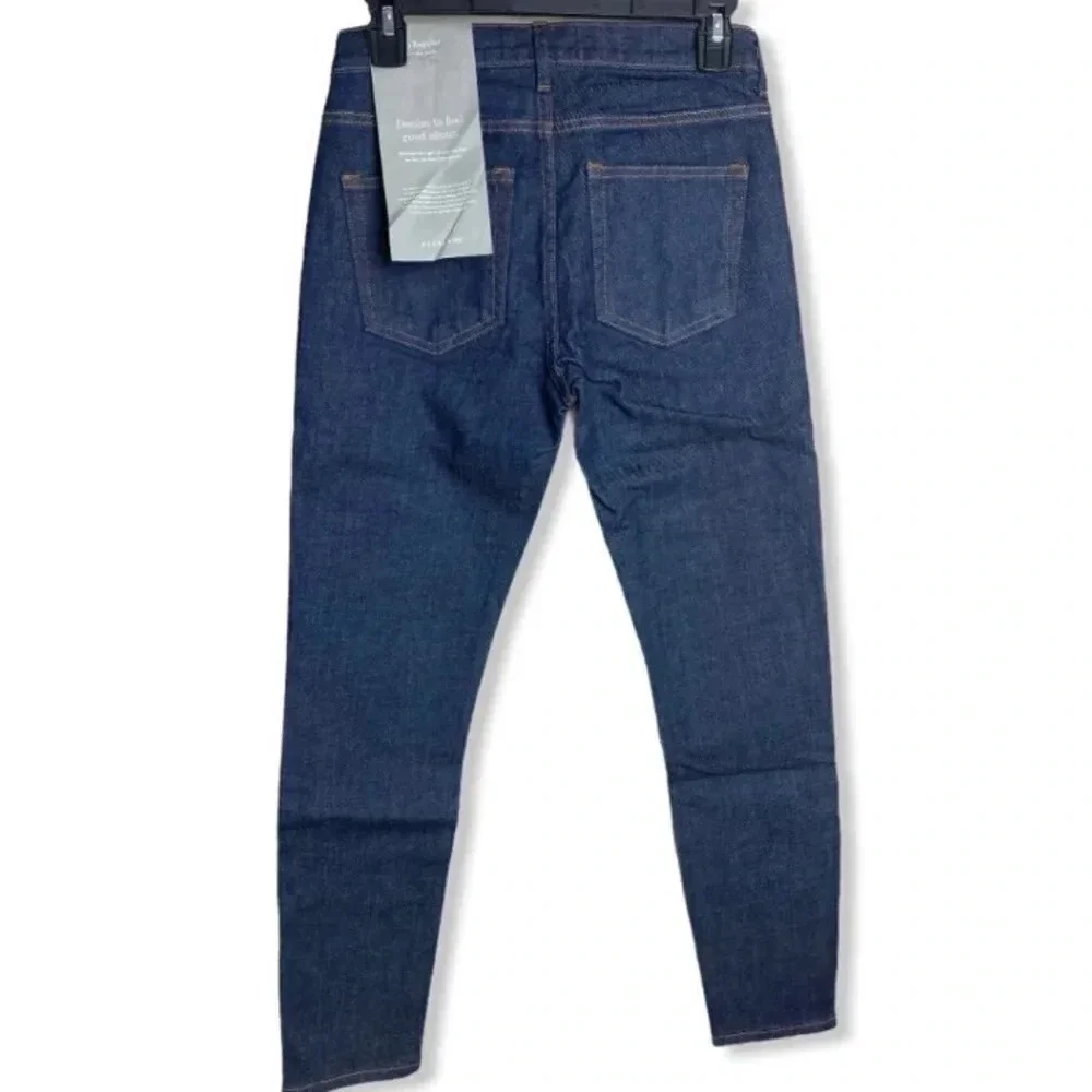 Everlane brand mid